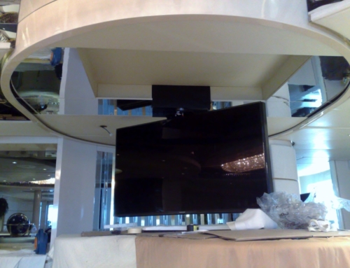 TV a Soffitto Yacht